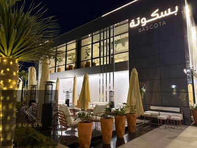 مكتب 250م للإيجار في Ivory Business Park – تشطيب كامل – موقع استراتيجي – 310 ألف