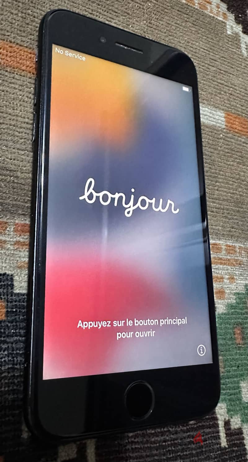 Apple - iPhone 7 1