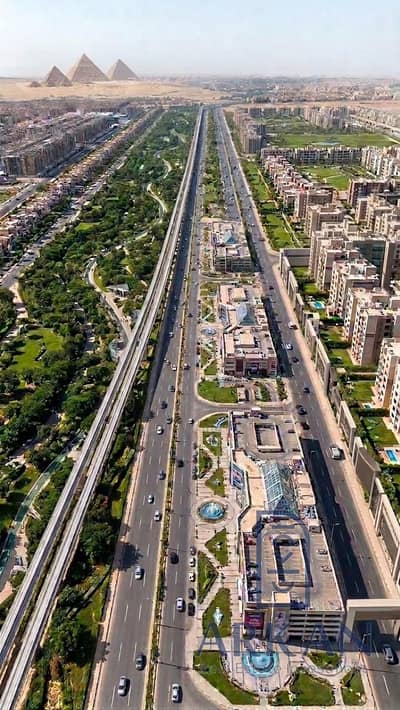 H&M commercial store in the strongest location in October Gardens, with prices starting from 60,000 EGP. Palm Square Mall is directly on the tourist walkway, with a facade facing the Italian neighborhood road.