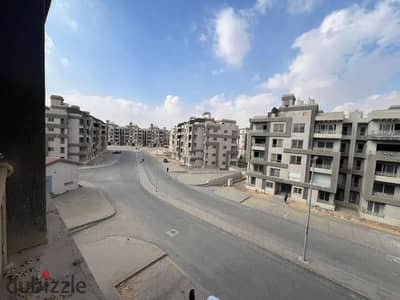 Apartment for sale, finished, with two rooms in a compound near Cairo University, Dahshur Road, Sheikh Zayed