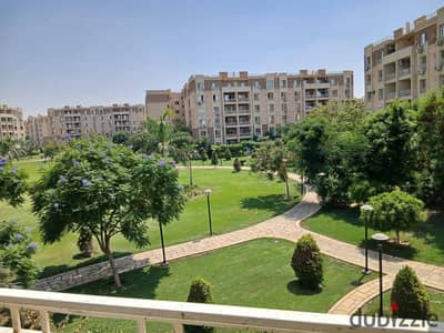 في مدينتي شقة للبيع الكاش ب B7 وايد جاردن فيو ناصية