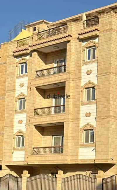 عمارة كاملة للبيع بالمستثمرين الجنوبية عائلى 315م مساحة الارض
