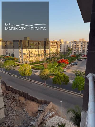 Apartment for sale in Madinaty b12 unique opportunity area 117 meters 3 rooms 2 bathrooms in front of services and mosque Talaat Mostafa prime location cash free key available ready for viewing 6200000 required simple negotiation only 500,000 pounds remaining simple installments the apartment is suitable for housing and investment prime location and ease in the location