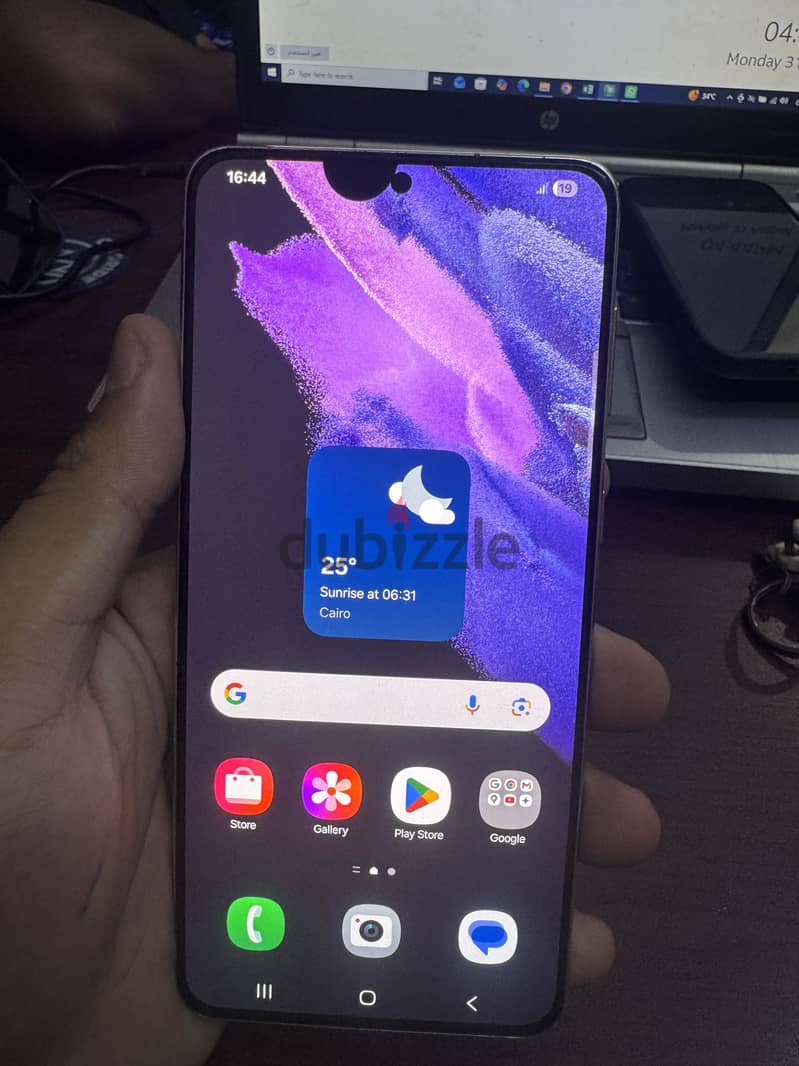Samsung S21 Plus 1