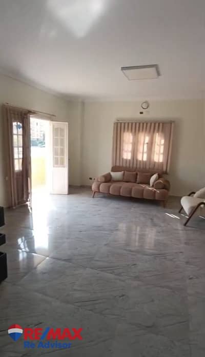 Unfurnished apartment for rent suitable for administrative use located on a main street facing Beverly Hills – District 16 – Sheikh Zayed