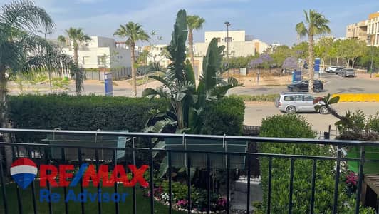 للإيجار بالمطبخ والتكييفات والأجهزة  شقه تشطيب حديث  ويستاون - سوديك - كمبوند بفرلي هيلز الشيخ زايد