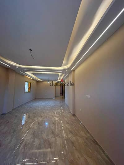 Apartment for rent in Andalus 2, ultra super lux, direct sea view, steps from Mivida Square, 200 m², first occupancy, elevator available