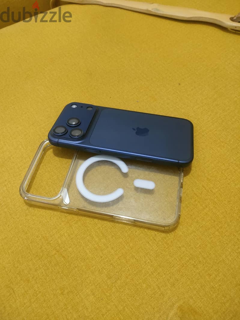 Apple - iPhone 17 Pro 3
