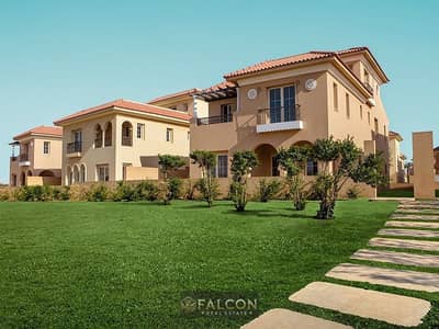 A luxurious 3-storey villa in Hyde Park Compound, Fifth Settlement, New Cairo