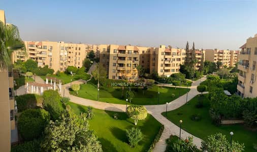 شقة 175متر للإيجار في الرحاب المرحلة الثالثة، 3 غرف و3 حمامات، دور رابع بأسانسير، فيو جاردن مفتوح، بجوار جيت واي مول ومول 2،