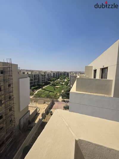 سكاي لوفت للإيجار في فيفث سكوير من مراسم | مساحة 157 متر | 2 غرفة ماستر | 3 حمامات | مطبخ مجهز | تكييفات | موقع مميز داخل الكمبوند