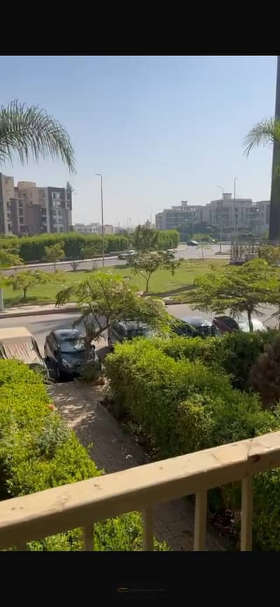 Apartment for sale in the future 72m + first floor + two rooms + super lux finishing + gas + kitchen + air conditioning + eastern facade + exquisite view