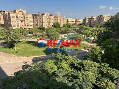 Apartment for Sale in continental gardens Well-maintained apartment in a prime location, offering a comfortable and practical living space.