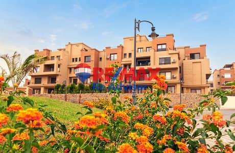 شقة 257 متر بالمطبخ والتكييفات للإيجار في كازا بيفرلي هيلز الشيخ زايد | 3 غرف + ناني