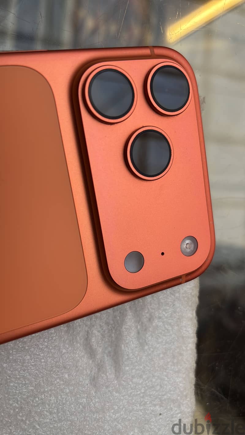 Apple - iPhone 17 Pro Max 1