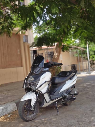 Keeway Maximus 200i