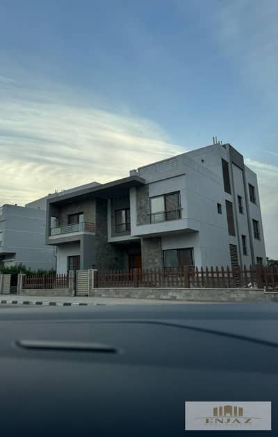 Luxury Villa for Sale in Wasal Views | Ultra Super Lux Finishing | 10-Year Payment Plan
