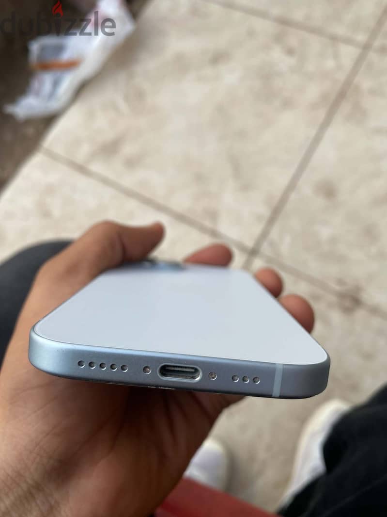 آبل - آيفون 15 8