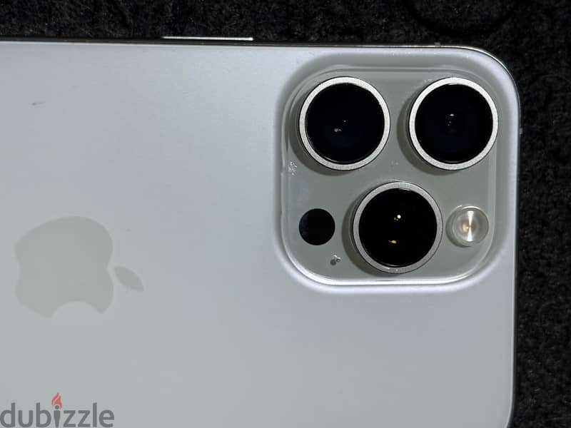Apple - iPhone 15 Pro Max 1