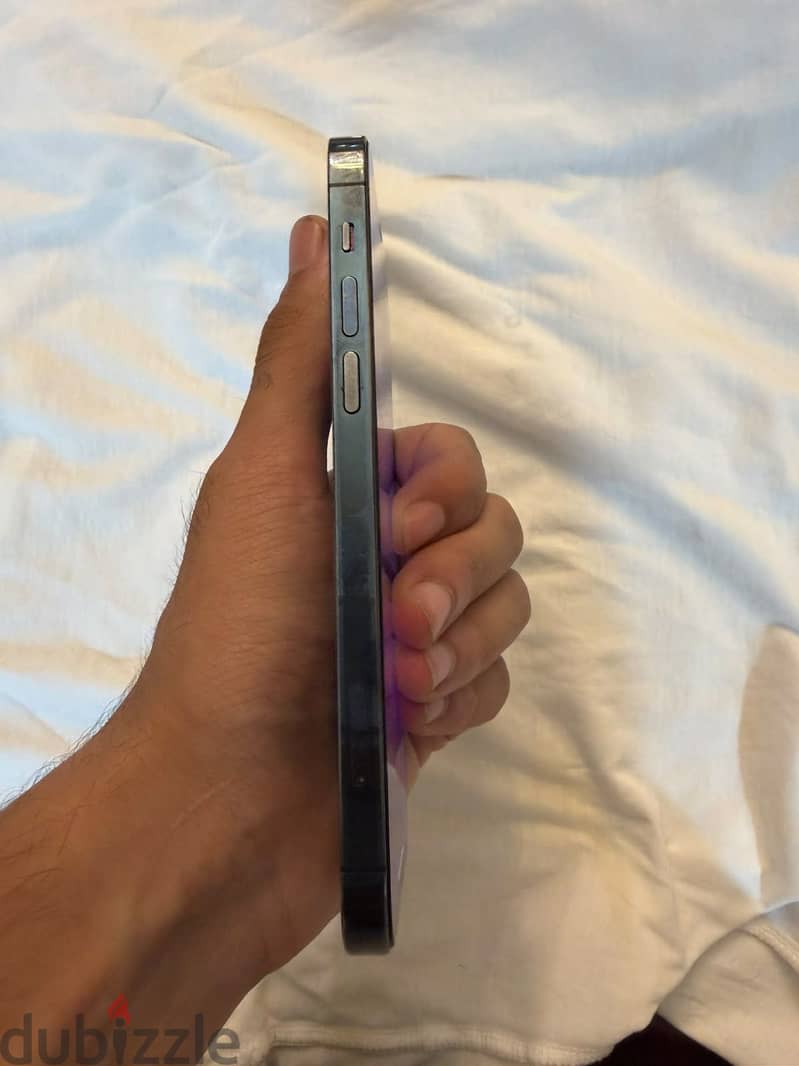 Apple - iPhone 15 Pro 3