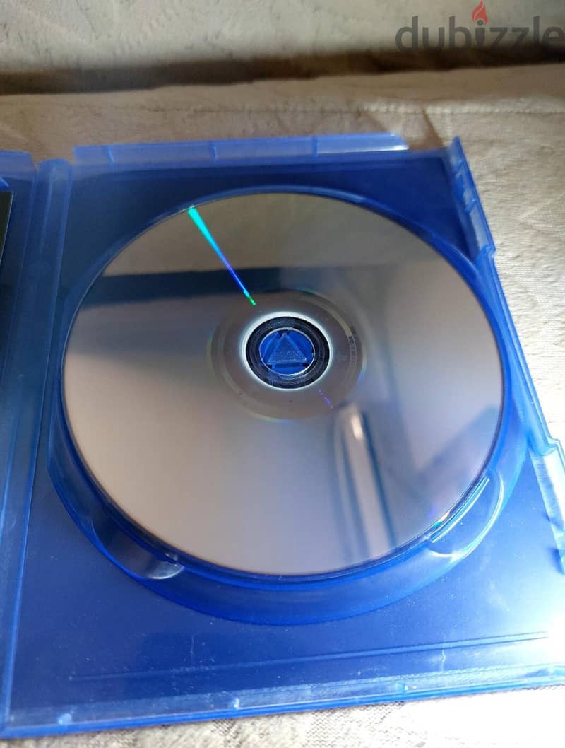 GTA 5 premium edetion (PS4) 4