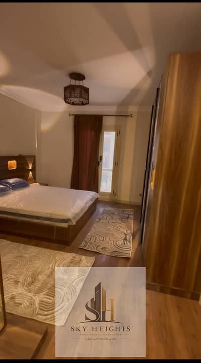 155m flat with high finishing 3 bedrooms 3 bathrooms near food court in Rehab city