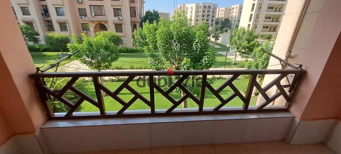 شقة للايجار فاضي 210 متر دور متكررفيو جاردن بسعر مميز تشطيبات المالك بالتكييفات قرب الخدمات والنادي في المرحلة الخامسة الجديدة الرحاب  Al Rehab