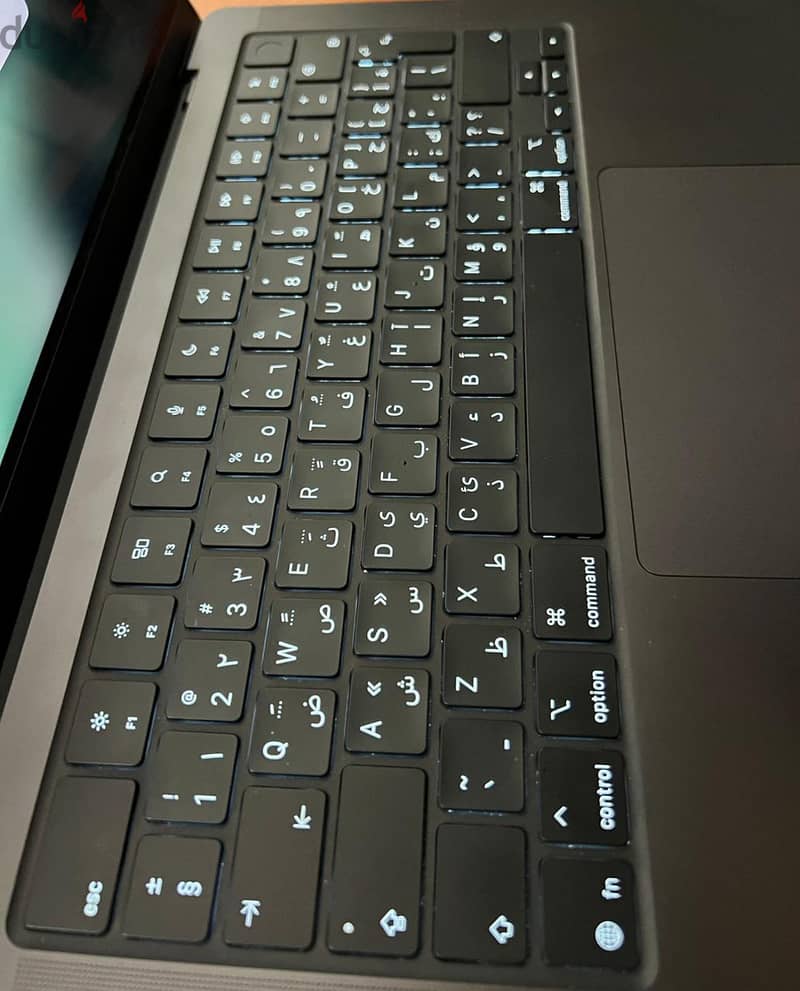 MacBook M5 Pro 4