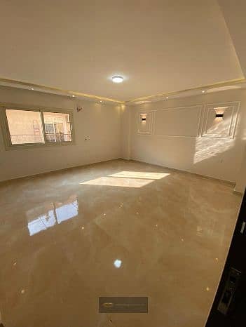 Opportunity for rent at a special price luxury apartment super lux finishing first floor in | Small Investor - Sheikh Zayed