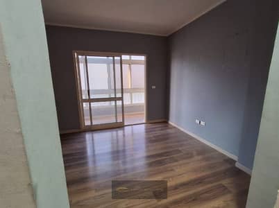 Distinct apartment for sale in Future Buildings - Sheikh Zayed - Ultra Super Lux finish with a northern facade