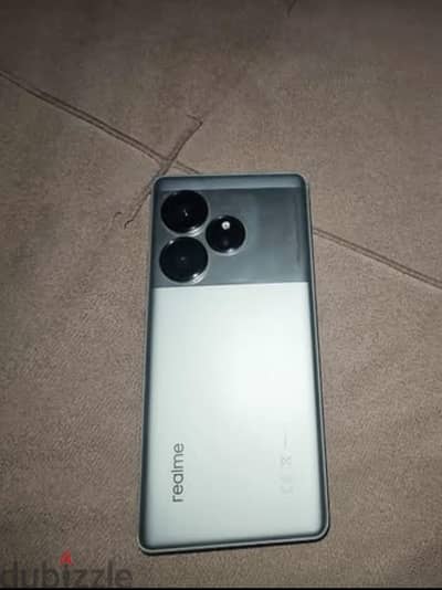 Realme GT 6
