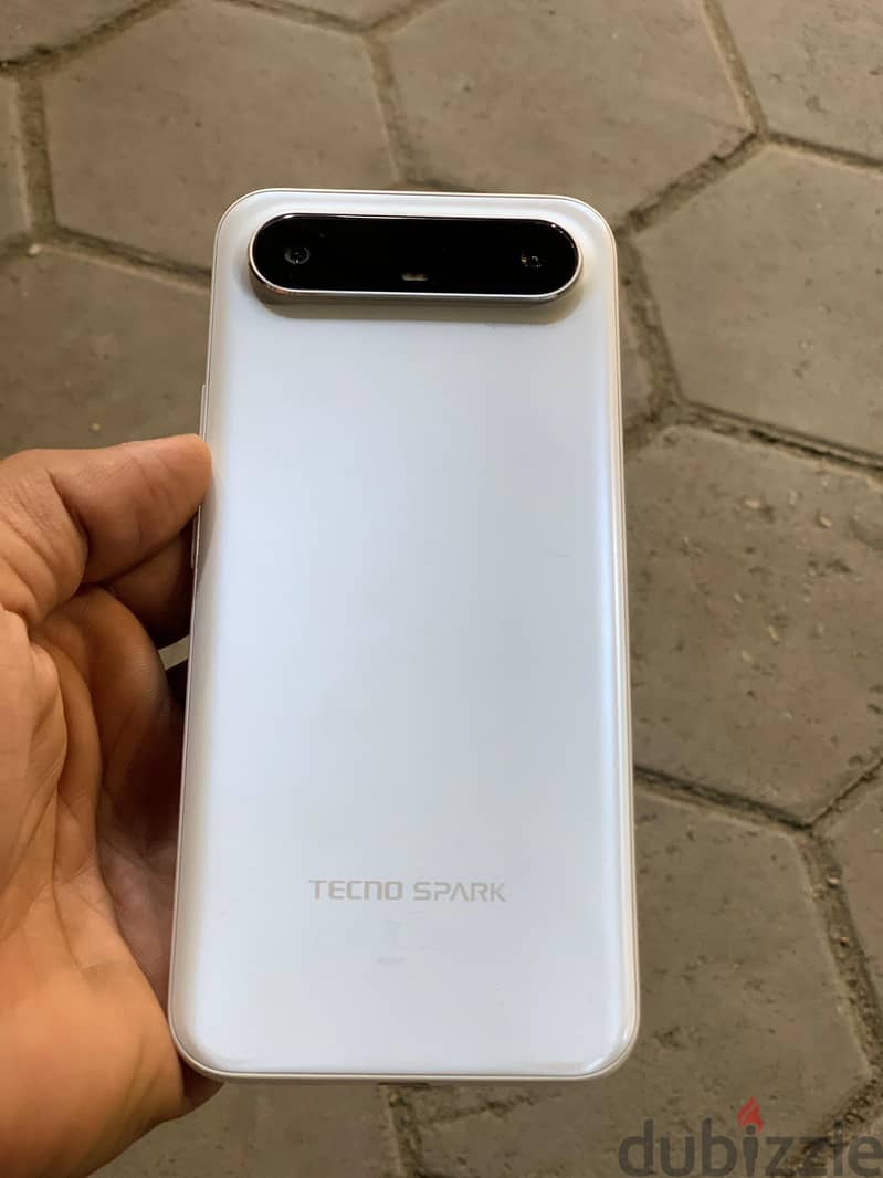Tecno spark slim 5