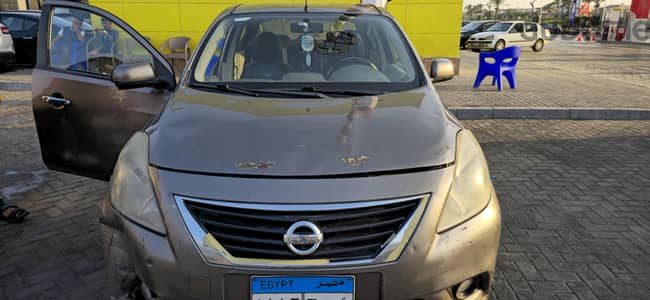 Nissan Sunny 2014