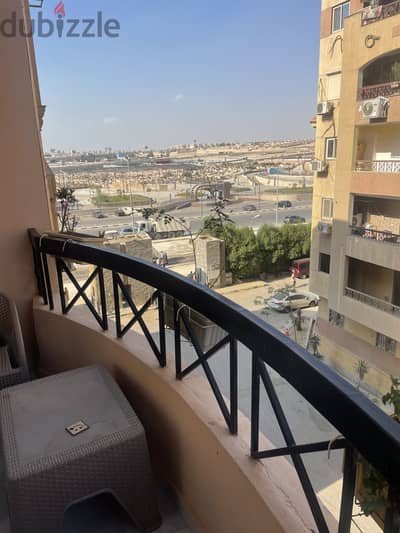 شقه للبيع من المالك-كمبوند جولدن جيتس