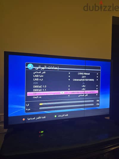 تلفزيون سامسونج ب ٢٠٠٠ ج نظرا لوجود خط في الشاشه زي الصورة