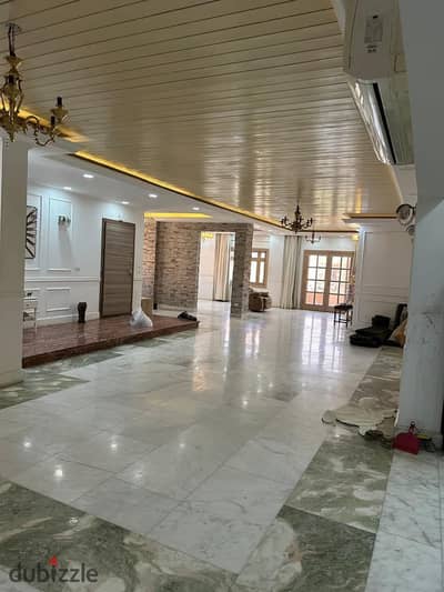 A real opportunity for a full floor apartment for sale in South Academy, Fifth Settlement