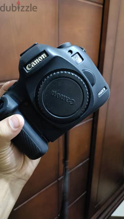 كاميرا كانون 5d Mark iii للبيع