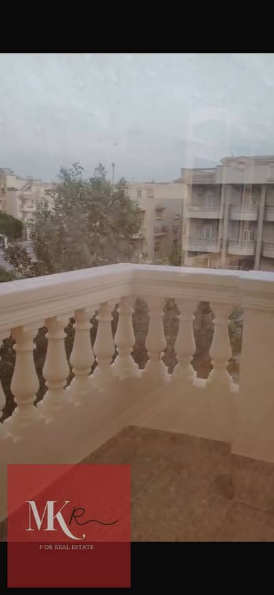 شقة للبيع 200 متر استلام فوري متشطب بالكامل بسعر لقطة في الياسمين 1 التجمع الاول نيو كايرو Yasmin 5, Settlement, New Cairo.