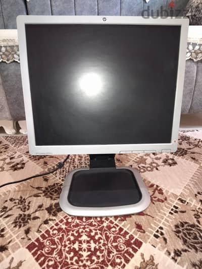 شاشة HP Compaq LA1951g 19 بوصة LCD أصلية بحالة جيدة جدا