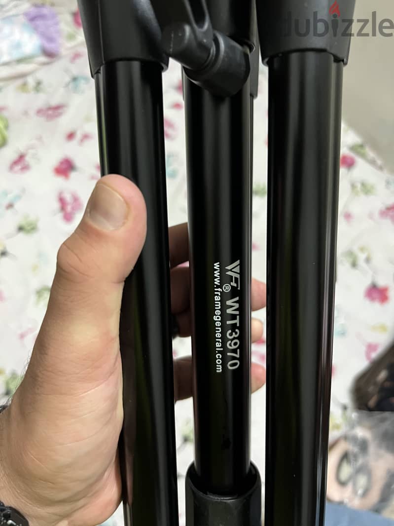 Professional Camera Tripod 1
