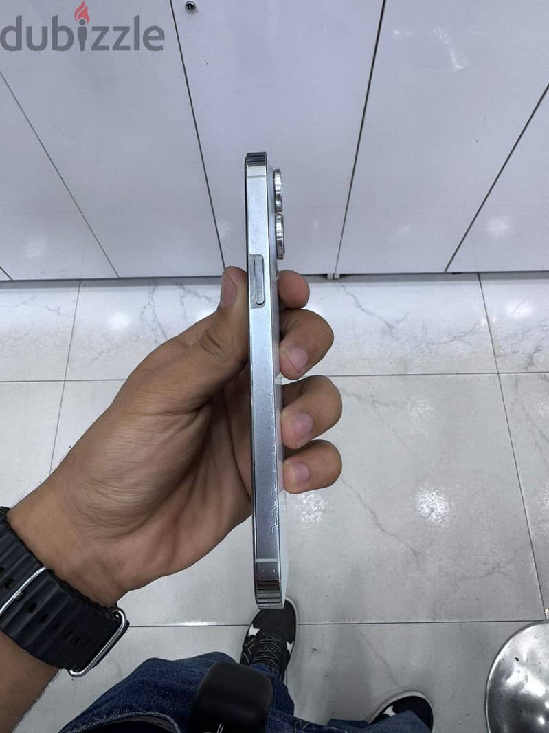 Apple - iPhone 14 Pro Max 3