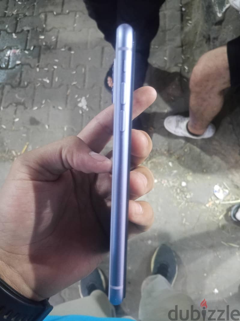 Apple - iPhone 11 2