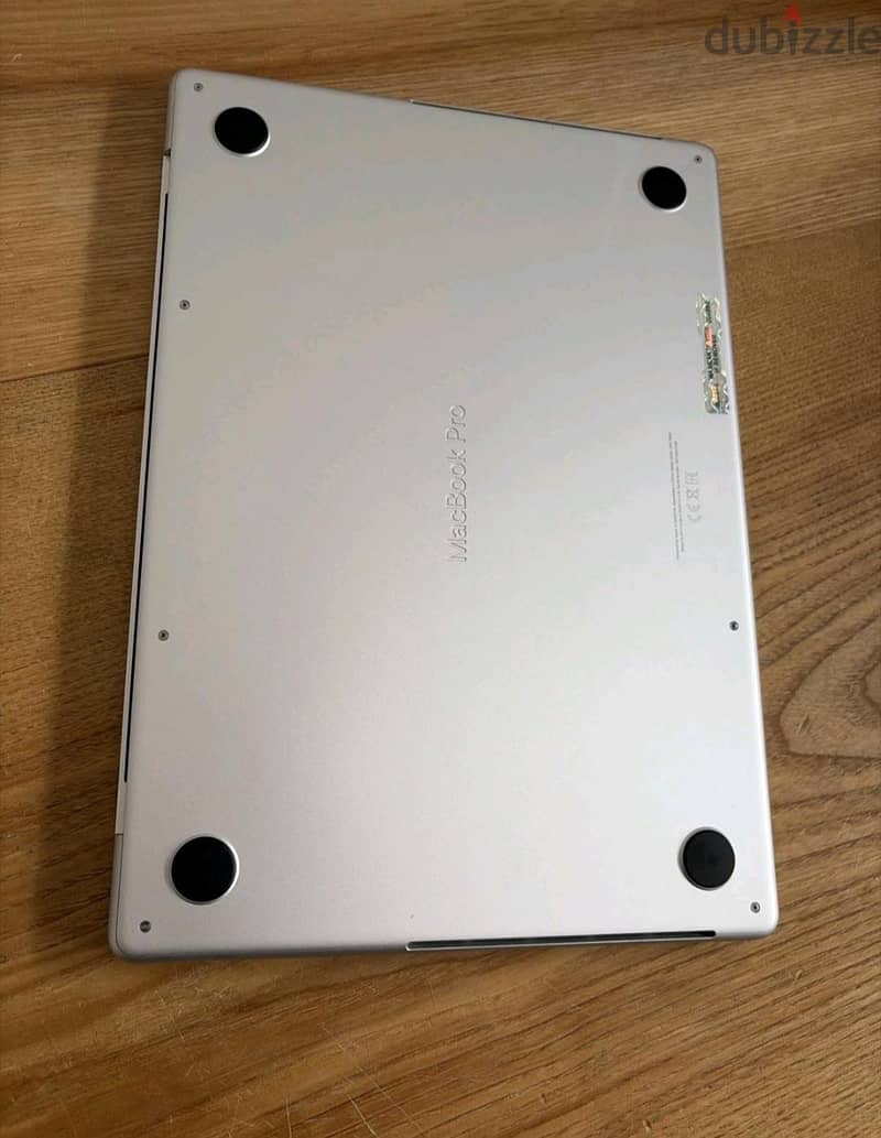 macbook pro m1 14" 2021 5