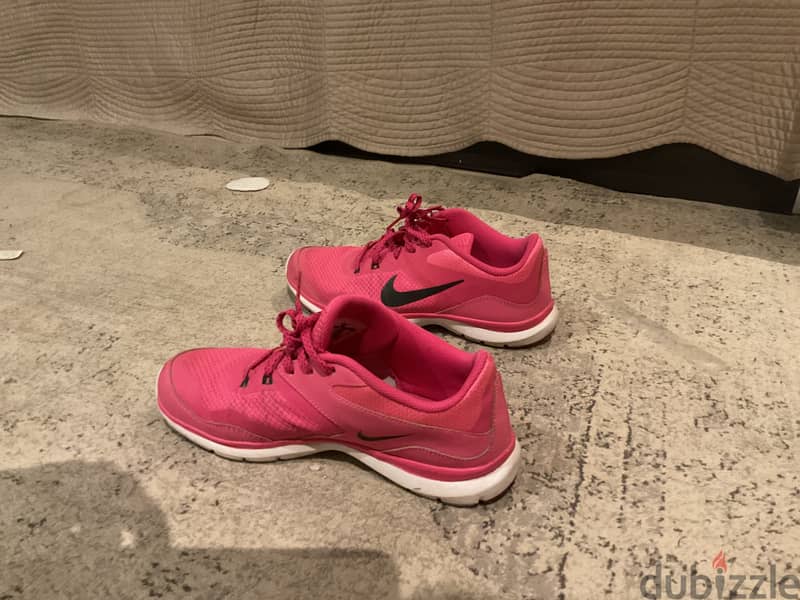 Nike women training flex TR 5 4