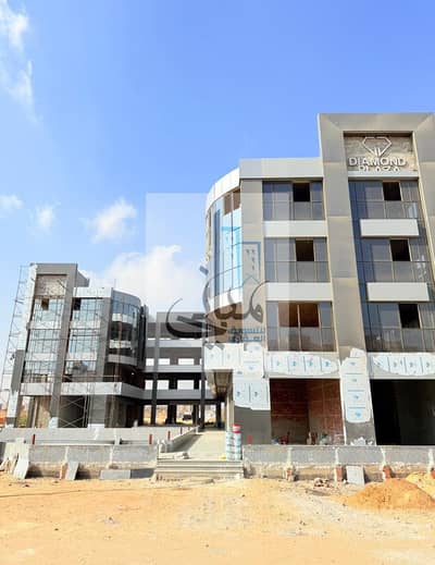 Office for Sale in Diamond Mall, Hadayek October, 6 of October City With installments, Ready To Move, Super Deluxe Finishing, 35 M