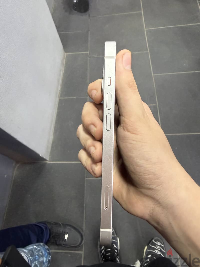 Apple - iPhone 14 used white 5