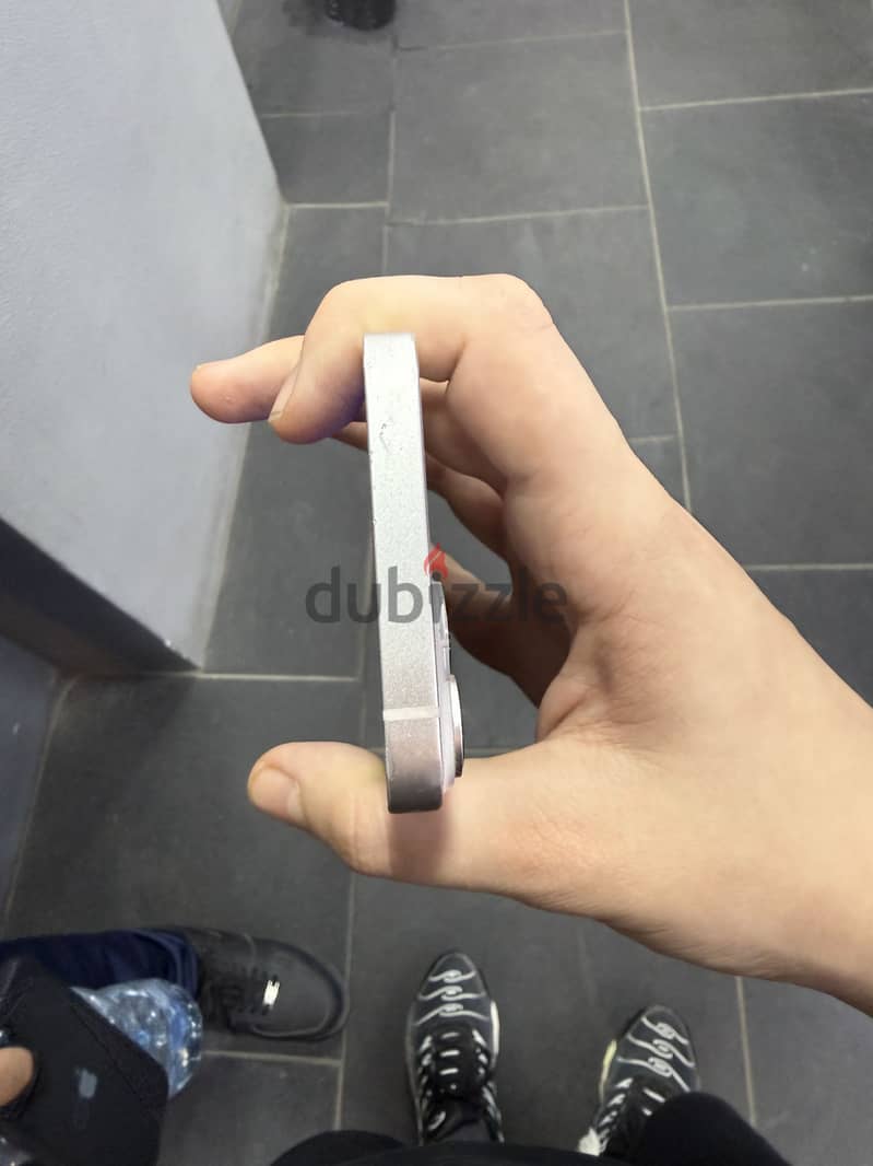 Apple - iPhone 14 used white 7
