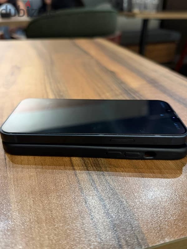IPhone 13 6
