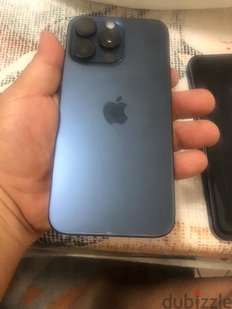 Apple - iPhone 15 Pro Max 7