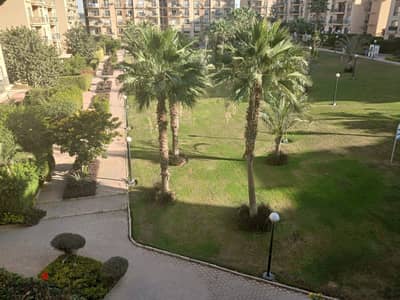 For sale, an apartment of 211 m² in Al-Rehab with an open garden view